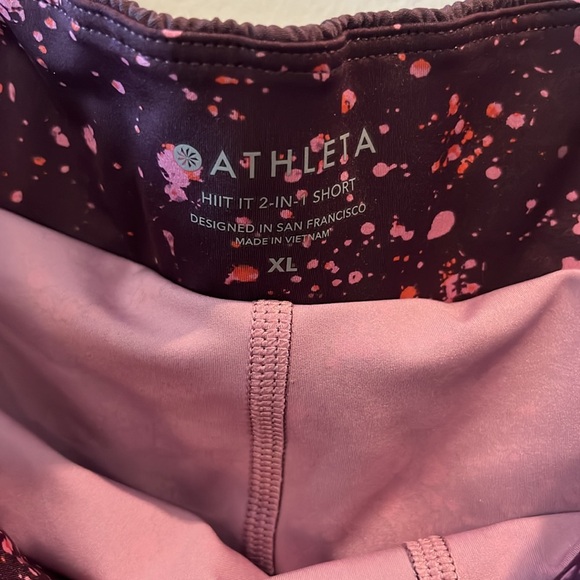 Athleta HIIT it 2-In-1 Shorts - Size XL - Warm Splatter Color - Picture 5 of 8